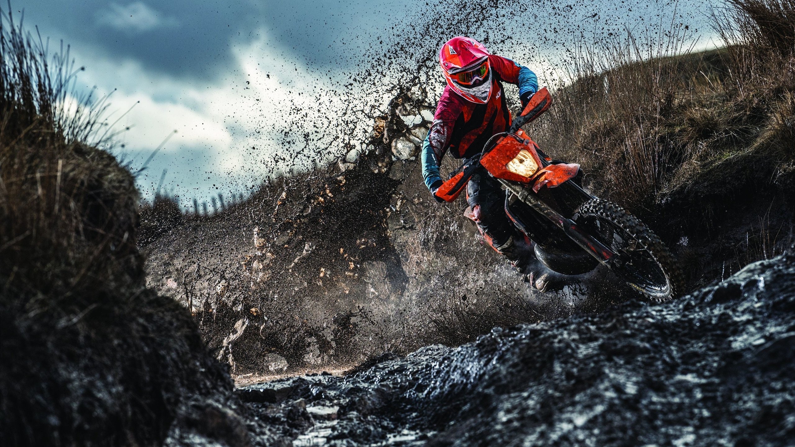 九游官网下载app下载-“漂移大师:弯道中的极速舞蹈”,漂移过弯教学