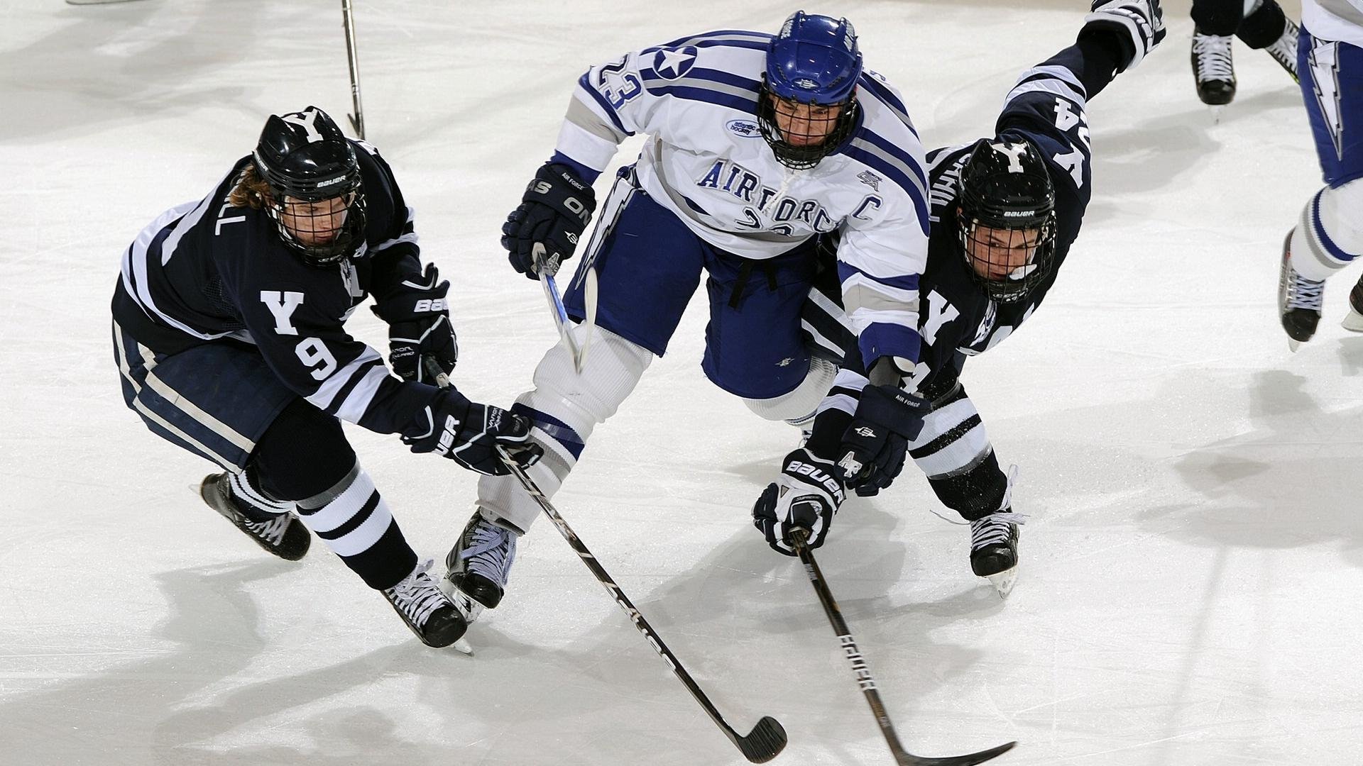 【“快节奏”带来的体能挑战】运动员如何调整比赛策略？，如何提高运动员的比赛成绩