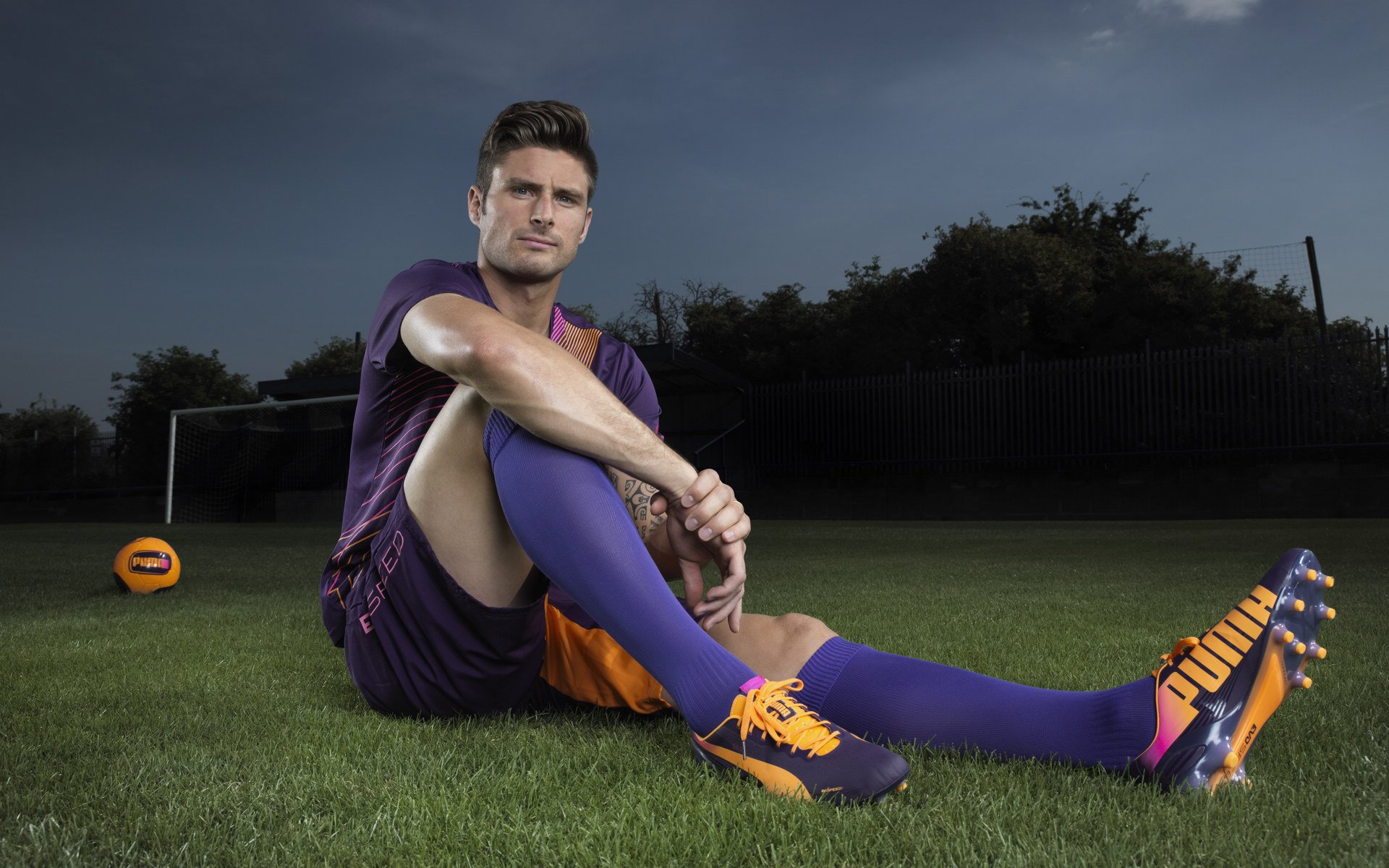 克罗地亚骑手马特·布尼奇在2024年国际马术联合会世界障碍赛中以“Mister Cool”马匹获得第七名，表现出色。